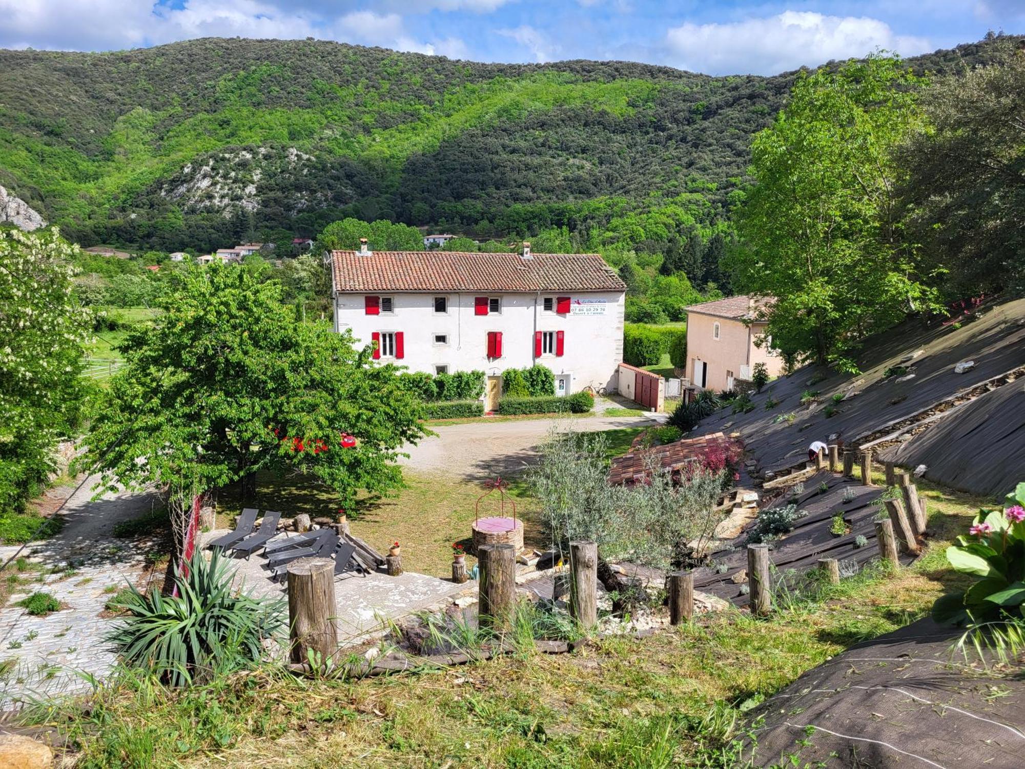 Chambre D'Hote Le Clos D'Audio A Riols Exterior photo